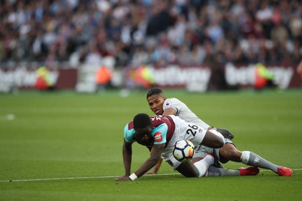 但他在锋线 但他在锋线