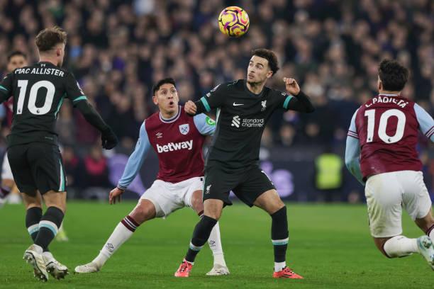 球员通过社 球员通过社